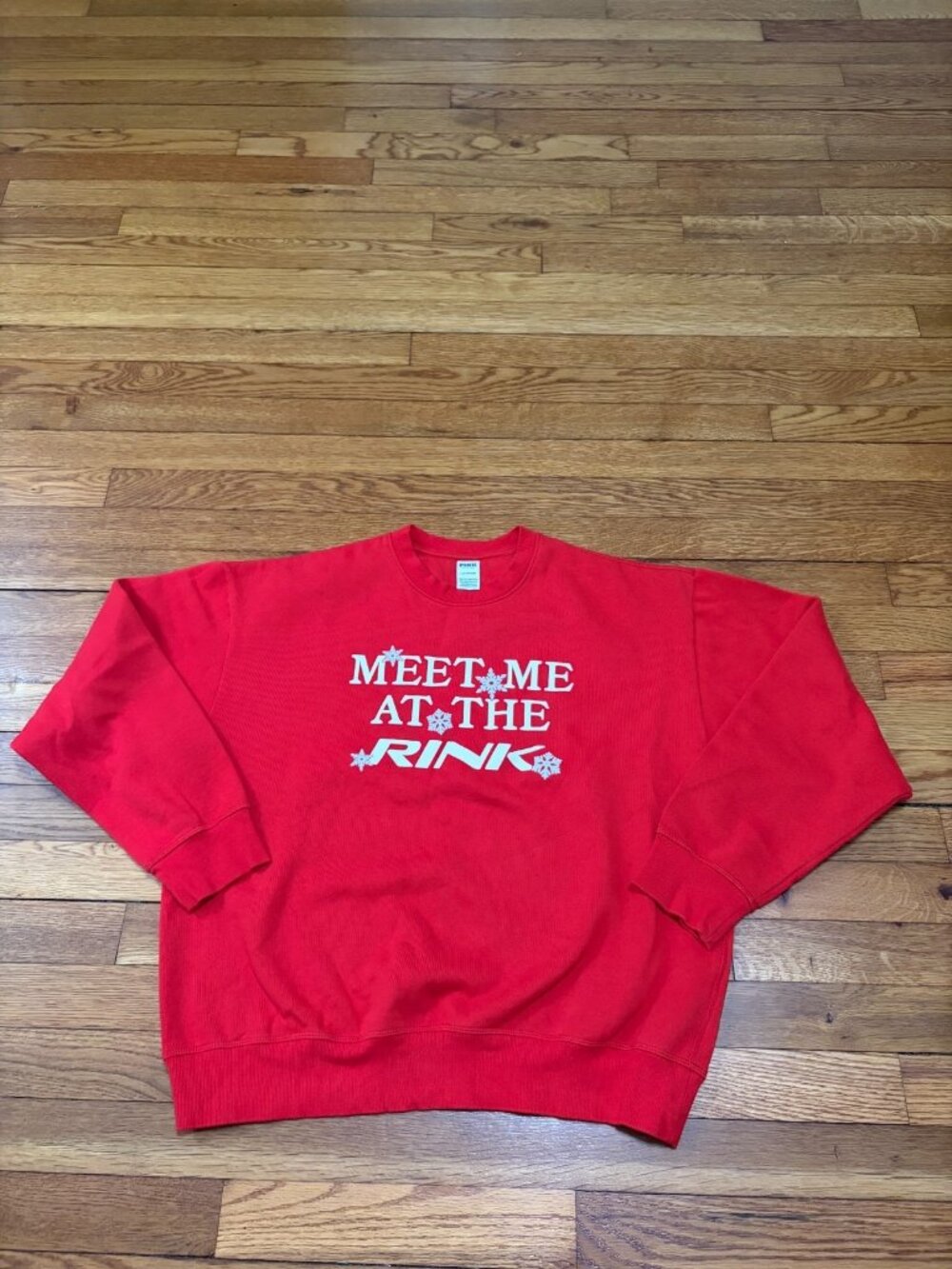 Victoria's Secret PINK Womens Sweatshirt Large Red Christmas Ice Skate Skating